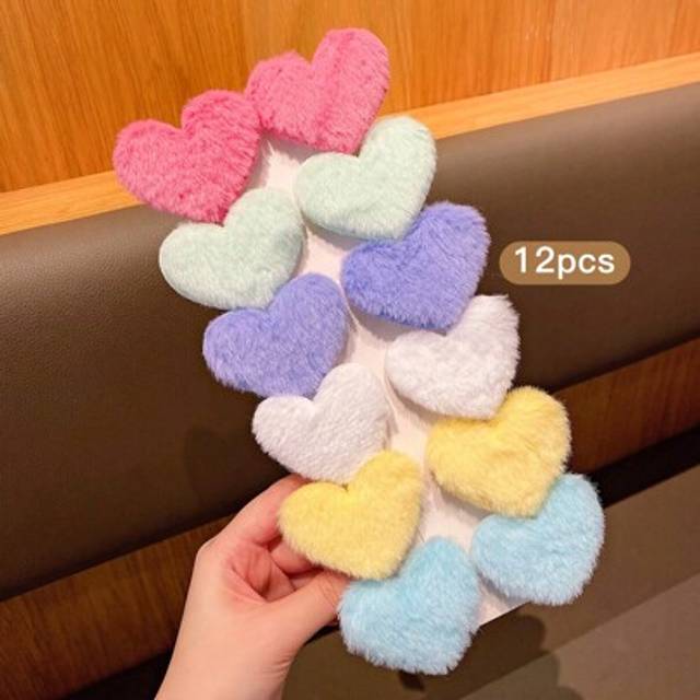 SHEIN 12pcs Fluffy Heart-Shaped Colorful Hair Clips, Sweet Style Hair Accessories Suitable For Daily Use