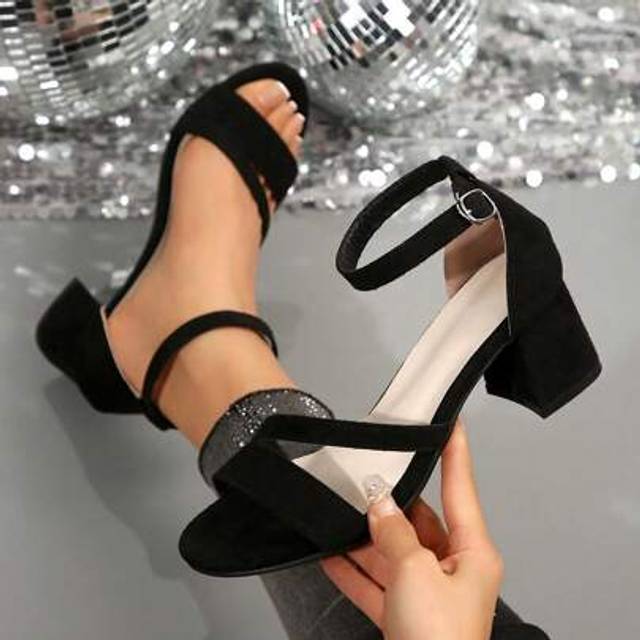 SHEIN 1 Pair Teenagers&#39; High Heel Sandals, Summer Versatile Open Toe Sandals, Fashionable Roman Style Chunky Heel Sandal, Black Velvet High Heel Shoes