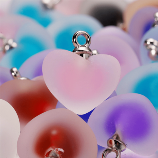 SHEIN 10pcs ABS Heart-Shaped Fashion Pendant, Suitable For Women Jewelry Making, Hair Accessory DIY, Clothing Decor, Phone Strap