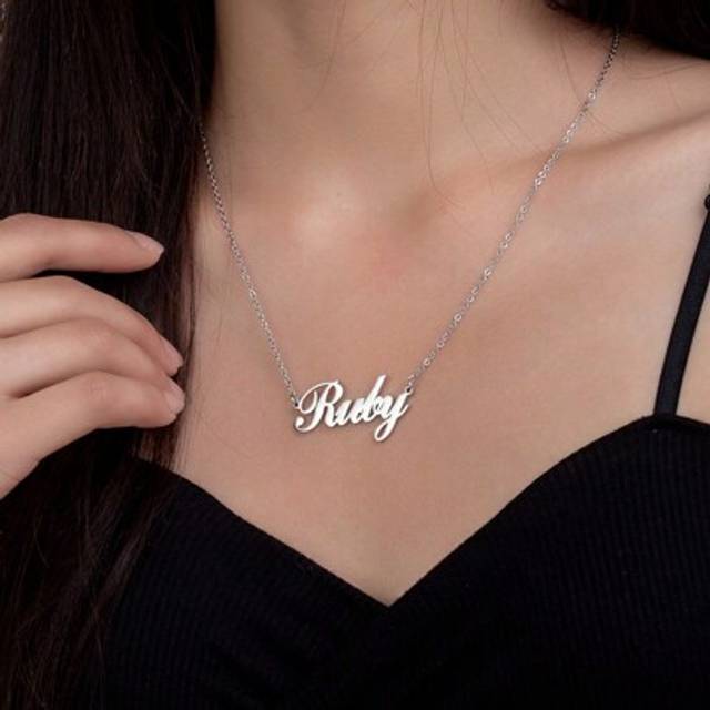SHEIN 1pc Women&#39;s Stainless Steel Custom Name Necklace, Personalized Gold Letter Necklace, Fashionable Non-Fading Custom Necklace, Ideal Gift For Girlfriend