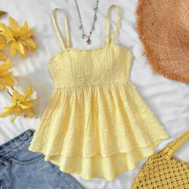 SHEIN Teen Girls Cute Sleeveless Textured Knit Cami Top, Casual Loose Hem Design, Suitable For Summer Vacation, Beach Outfit, Yellow