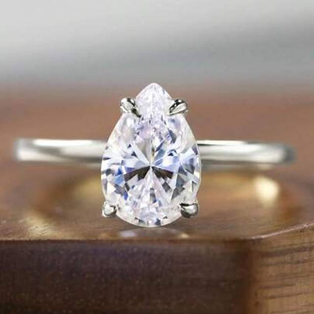 SHEIN 1pc 925 Sterling Silver 1ct-4ct Pear Cut Large Cubic Zirconia Women&#39;s Water Drop Wedding Band Engagement Bridal Party Ring, Fine Jewelry Gift