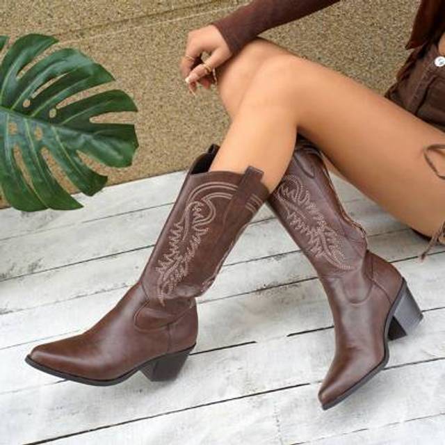 SHEIN Women&#39;s Western Style Embroidered Vintage Chunky Heel Mid-Calf V-Cut Riding Boots, Fashion