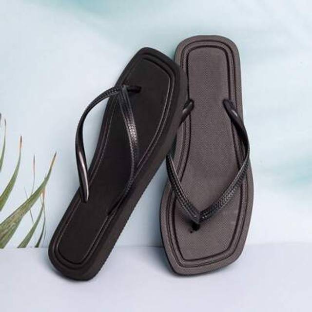 SHEIN Women&#39;s Solid Color Simple Casual Fashion Flip Flops, Suitable For Outdoor, Beach, Bathroom, Toe-Thong Style Sandals, Spring/Summer