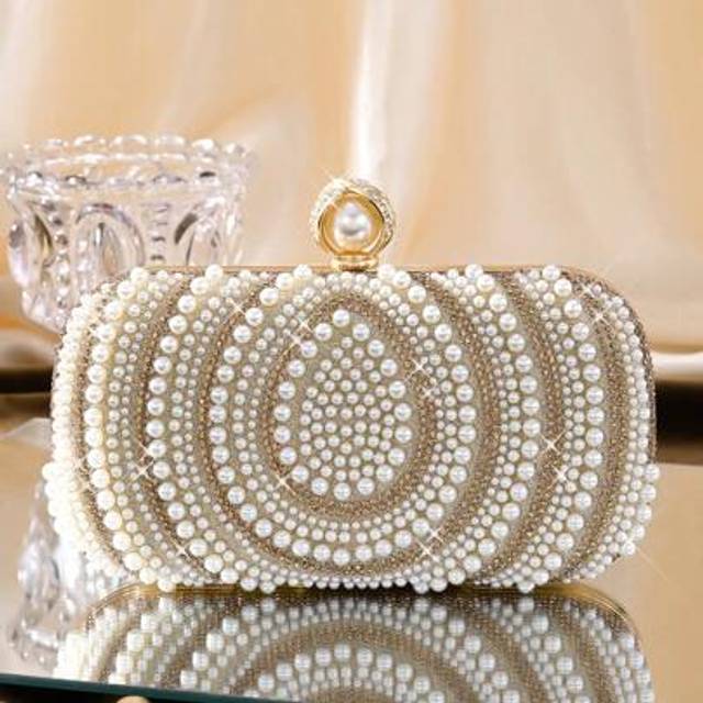 SHEIN Women&#39;s Versatile And Fashionable Teardrop Pearl Mini Box Clutch Bag, Exquisite Evening Bag, Retro Luxurious Crystal Formal Handbag Suitable For Weddi