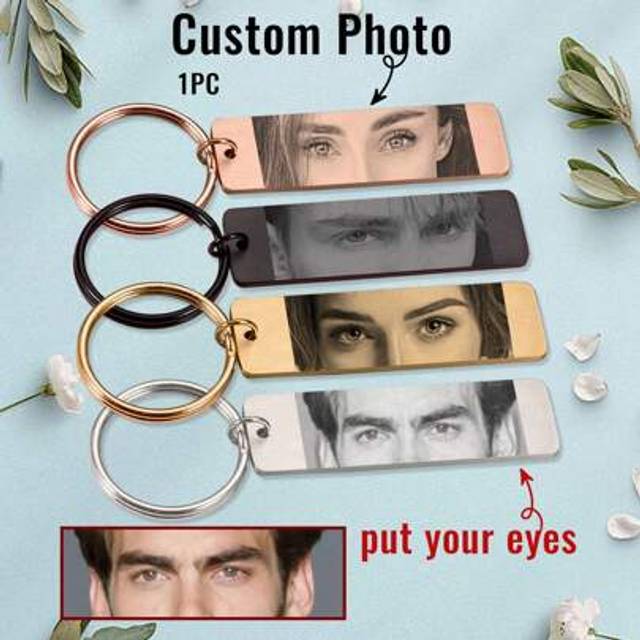 SHEIN 1pc Custom Engraving Photo Keychain For Women, Personalized Keychain With Eyes Photo, Stainless Steel Personalized Keychain, Keychain For Men, For Men