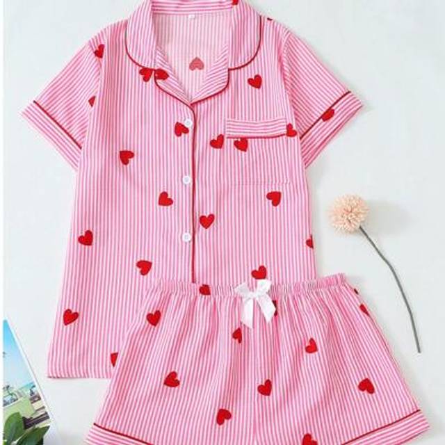 SHEIN Striped Heart Pattern Short Sleeve & Shorts Women Pajama Set