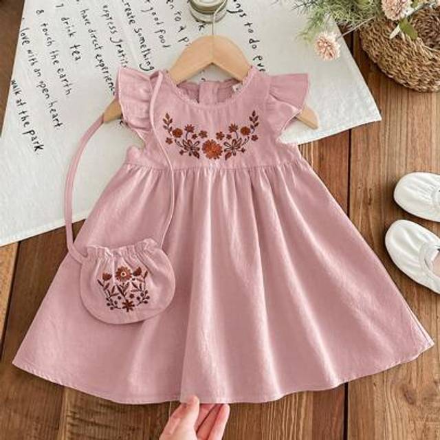 SHEIN LMoss Baby Girl Woven Embroidered Round Neck Ruffle Hem Dress With Diagonal Shoulder Bag,Sisters Outfit,Suitable For Spring And Summer