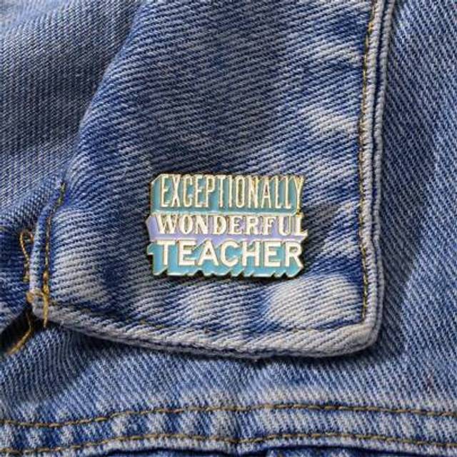 SHEIN EXCEPTIONALLY WONDERFUL TEACHER Enamel Pin Custom Decorative Brooches Ornaments Lapel Bag Badges Jewelry Gifts Pin Graduation Brooch Backpack Pins Dre