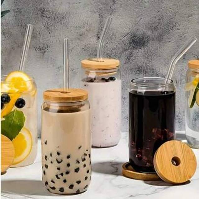 SHEIN Glass Cups With Lids And Straws, Mason Jar Drinking Glasses, Ice Coffee Cup, Glass Cups With Bamboo Lids, Cute Cups, Beer, Reusable Straws And Straw C