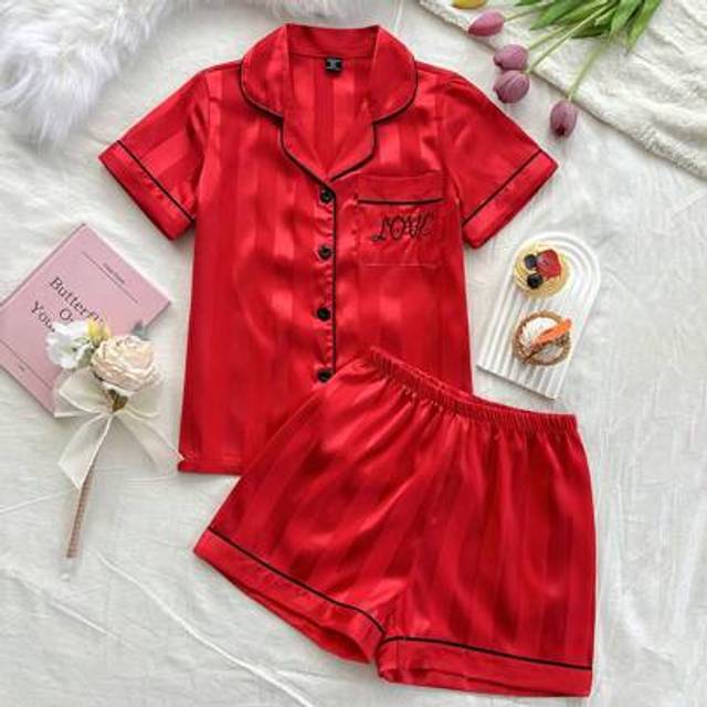 SHEIN Embroidered Pocket Jacquard Faux Silk Fashion Girls Teen Pajamas Set