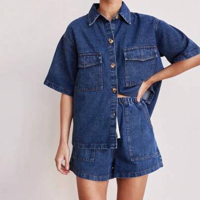 SHEIN Women Summer 2 Pieces Denim Outfits Set Solid Color Button Up Short Sleeves Shirt And Elastic Shorts Daily Streetwear Fashion Clothes