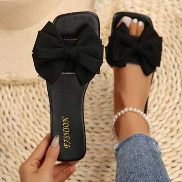 SHEIN Women&#39;s Bow Decor Flat Sandals, Summer Fashion Casual & Non-Slip, Suitable For Beach, Party, Black, White, Pink, Rose Red, Navy Blue, Green, Gold, Red