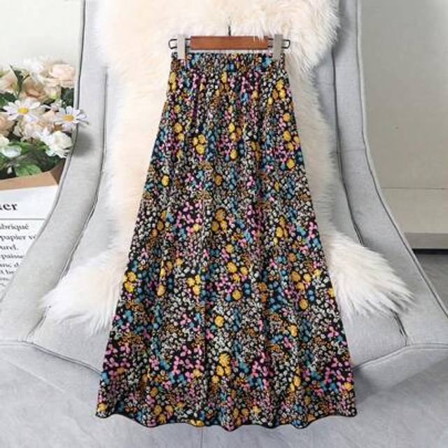 SHEIN Plus Size Ditsy Floral A-Line Skirt, Fashionable For Summer