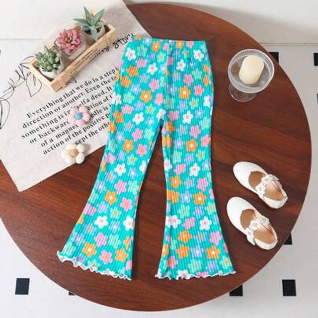 SHEIN Young Girl Elastic Waist All-Over Floral Print Flare Leg Street Fashion Pants Baby Bell Bottomsbaby Girl Bell Bottomskids Flare Pants