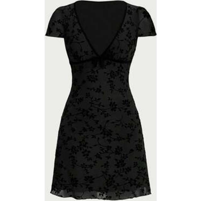 SHEIN Plus Size V-Neck Embroidered A-Line Dress, Spring/Summer