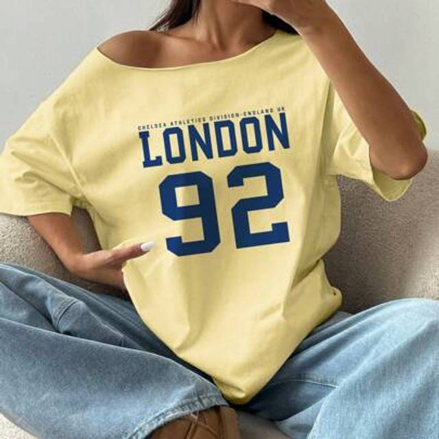 Flirla 1pc Oversized Off-Shoulder Loose London 92 Print Oblique Shoulder T-Shirt Graphic Tees Women Tops