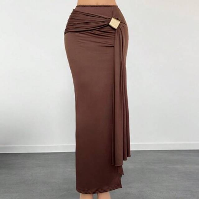 Aloruh Women Autumn/Winter Metal Decor Ruched Draped Slim Fit Pencil Skirt With Back Slit, Suitable For Work And Party