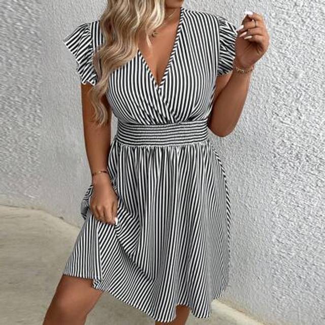 SHEIN Plus Size Women&#39;s Striped Cap Sleeve Dress With Waist Tie For Summer