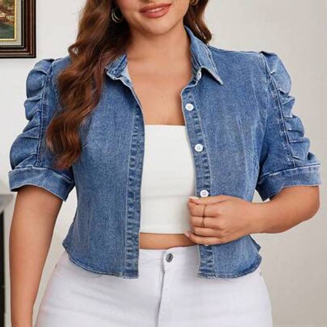 SHEIN Plus Size Women&#39;s Short Puff Sleeve Single Breasted Casual Denim Jacket