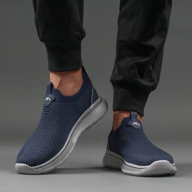 SHEIN Men&#39;s Sneakers, Comfortable, Soft-Soled, Lightweight, Fashionable And Breathable Men&#39;s Shoes