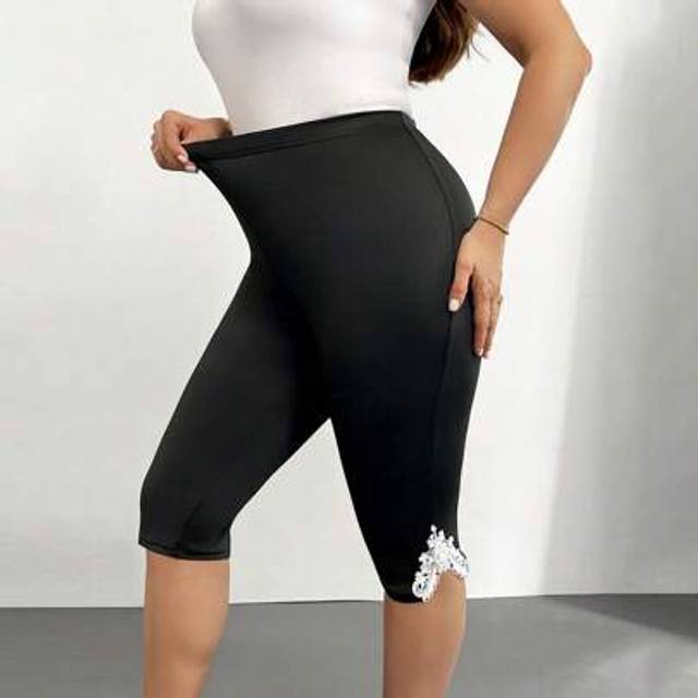 SHEIN Plus Size Contrast Lace Biker Shorts, Fashionable For Summer