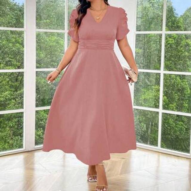 SHEIN Plus Size Women&#39;s Summer Solid Color V-Neck Short Sleeve Bubble Hem Long Elegant Dress With Waist Pleats, For Christmas Maxi Women Outfit