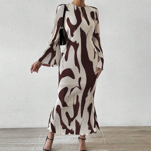 Calvaya Graphic Print Bell Sleeve Dress Maxi Women Outfit