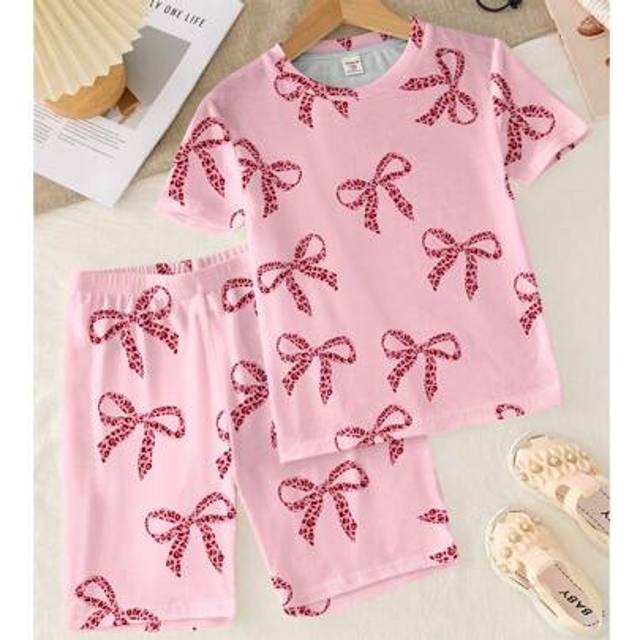 SHEIN Tween Girl Butterfly Decor Casual Minimalist Short Sleeve Shorts Pajamas Set, Ribbed Fabric, Snug Fit, Suitable For Spring & Summer