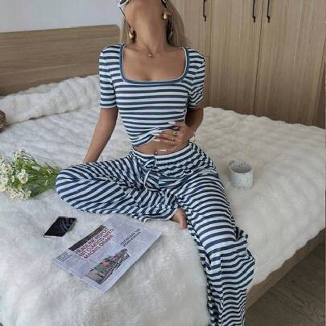SHEIN Women Casual Striped Print Short Sleeve & Pants Pajama Set