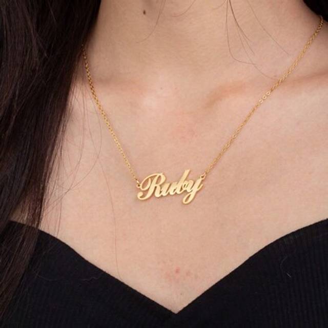 SHEIN 1pc Stainless Steel Personalized Name Necklace For Women, Gold Color, Non-Fading, Fashionable Customized Necklace, Perfect Gift For Girlfriend, Boyfri