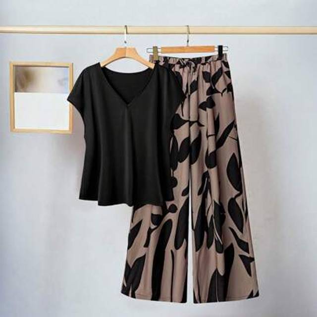 SHEIN Plus Size Co-OrdsSummer Outfits For WomenTwo Piece Set WomenVacation Outfits WomanSimple And CasualSummer Outfits For Women Graduation Clothing,2 Piec