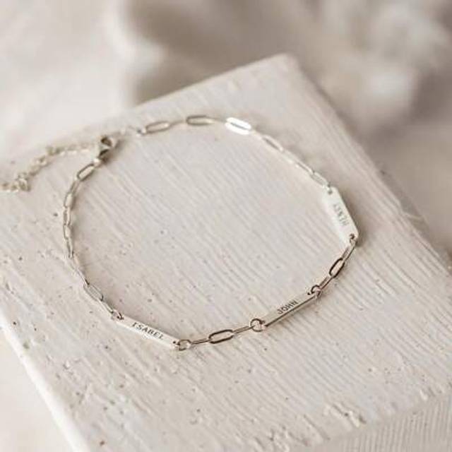 SHEIN Customized 1-4 Letters Personalized Engraved Bracelet, 18K Gold Plated Stainless Steel, Simple, Fashionable And Elegant, Suitable For Daily Wear, Chri