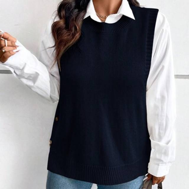 SHEIN Plus Size Loose Buttoned Hem Split Pullover Sweater Vestbusiness Casual Woman,Holiday Outfits,Country Tops In Fall/Winter
