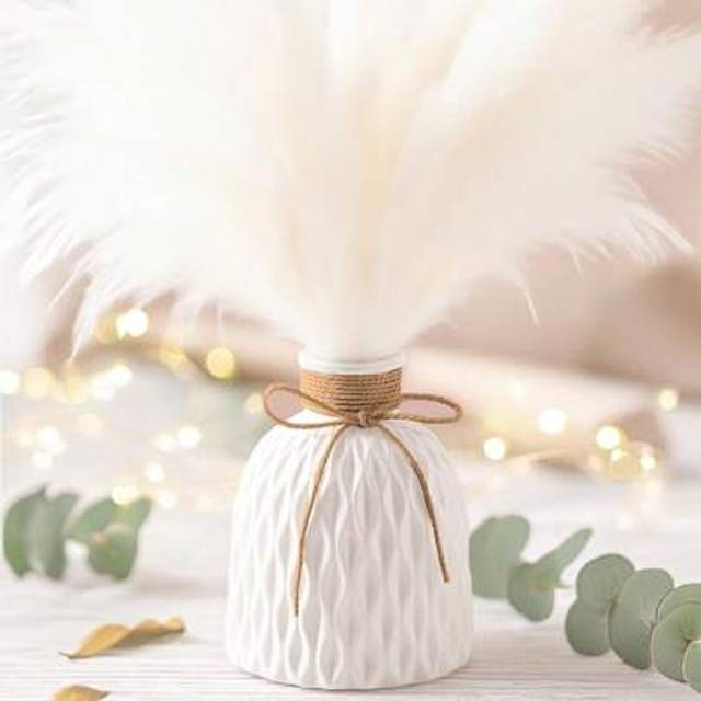 SHEIN 1pc Wave Pattern Ceramic-Style Plastic Vase With Jute Accent - Modern Home Decor Centerpiece For Living Room, Bathroom, Kitchen, Wedding, Easter And S