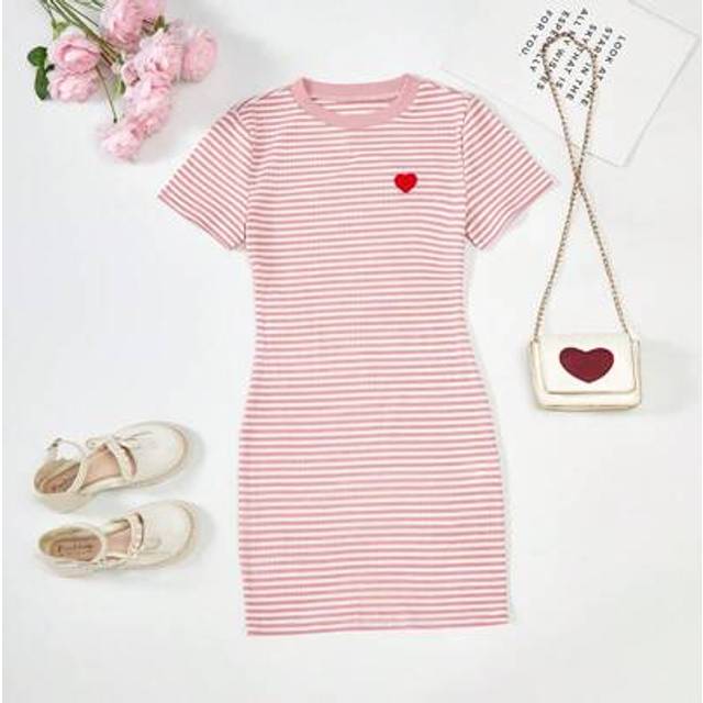 SHEIN Girls Casual Striped Knit Heart Fitted Dress