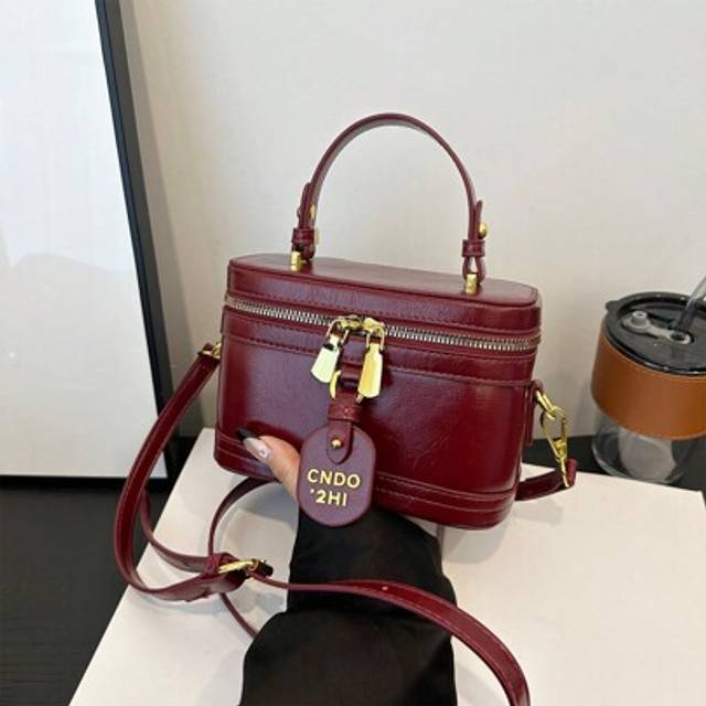 SHEIN New Burgundy High-End Chic & Sweet French Style Large Capacity High-Quality Women Handbag