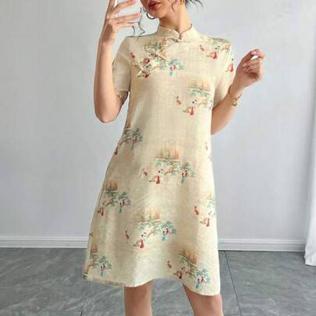 SHEIN Women&#39;s Qipao Inspired Mandarin Collar Button Apricot Chinese Pattern Print Short Sleeve Mini Dress, Loose Casual Improved Cheongsam, Chinese Style Dr