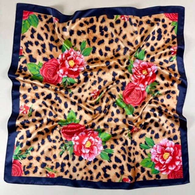 SHEIN 1PC Ladies Roses Florals And Leopard Animal Print Square Scarf Elegant Neckerchief Bandana Women Satin Head Scarf Hair Accessories