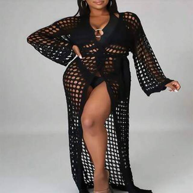 SHEIN Plus Size Women Solid Color Crochet Long Beach Cover-Up With Belt, Suitable For Spring And Summer