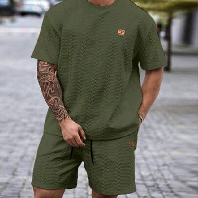SHEIN Plus Size Men&#39;s Casual Textured Crew Neck Short Sleeve T-Shirt And Shorts Set, Summer