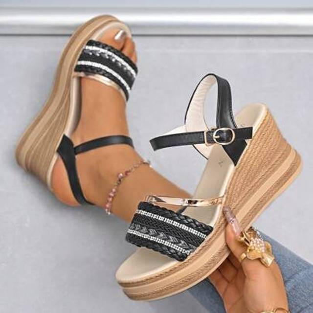 SHEIN Women&#39;s Golden Woven Rhinestone Decor Wedge Heel Thick-Soled Sandals, Fashionable Bohemian Style Casual Beach Thick Bottom Sandals For Young Ladies