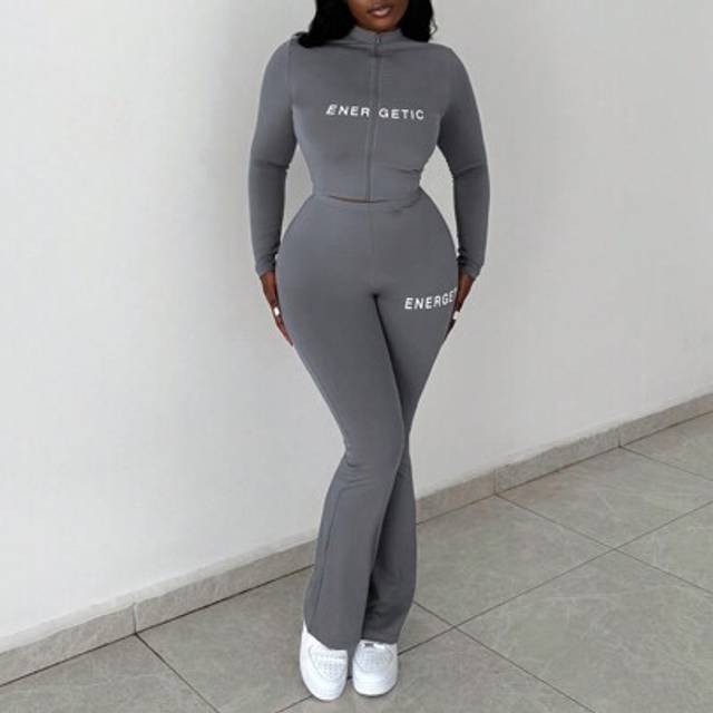 Slaydiva Women&#39;s 2pcs Casual Basic High-Stretch Slim Fit Long Sleeve Zipper Top And Pants Set With Letter Print