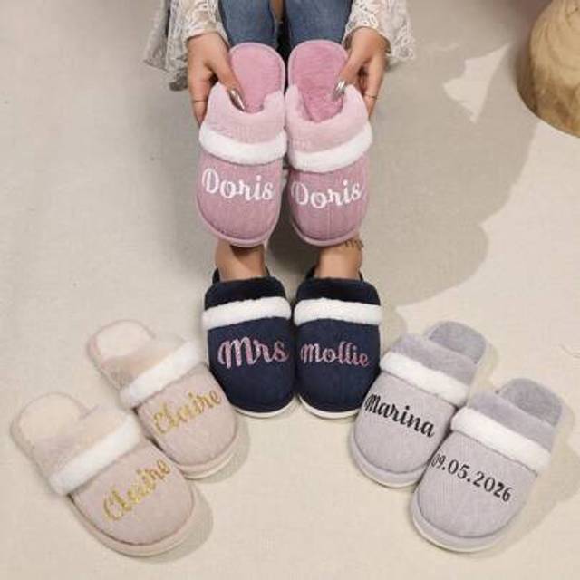 SHEIN Personalized Gifts For Grandpa, Grandma, Dad, Mom - Christmas Slippers, Women&#39;s Plush Slippers, Men&#39;s Slippers, Personalized Bridesmaid Plush Slippers