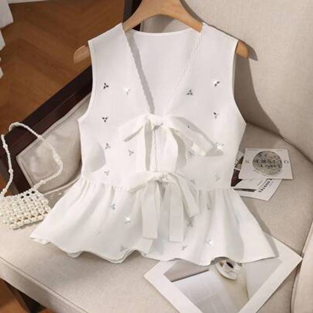 SHEIN Women&#39;s Casual Solid Color Hot Fix Lace-Up Sleeveless Tank Top Summer Outfits For Women Summer Vacation Shirt Tops, Going Out Tops Everyday Wear