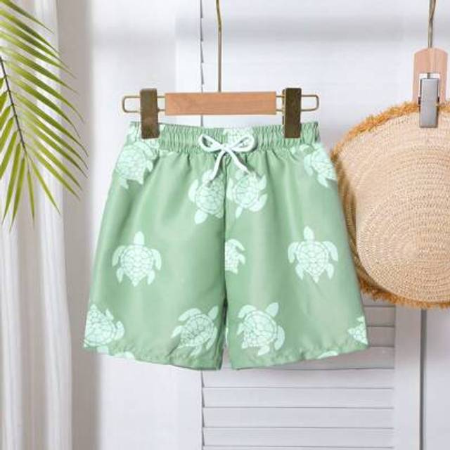 SHEIN Toddler Boys&#39; Green Sea Turtle Print Cute Beach Swim Trunks