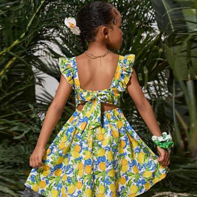 SHEIN Young Girl Tropical Fruit Pattern Cute Casual Square Neck Cap Sleeve Flared Hem Backless Bowknot Dress, Mommy And Me Matching Outfits (3 Pieces Sold S