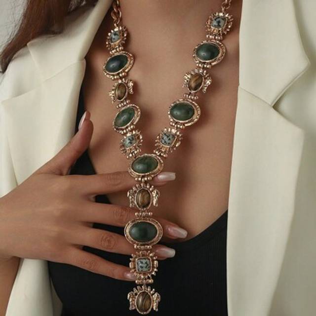 SHEIN 1pc Vintage Exaggerated Fashion Imitation Gemstone Y-Shaped Tassel Long Necklace, Chunky Baroque Style Luxurious French Chic Heavyweight Geometric Gol