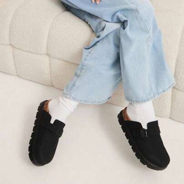SHEIN Women&#39;s Black Chunky Platform Boston Clogs - Classic Daily Wear With Street Style, Lug White Sole, And Contoured Footbed Summer Shoes Spring Shoes Spr