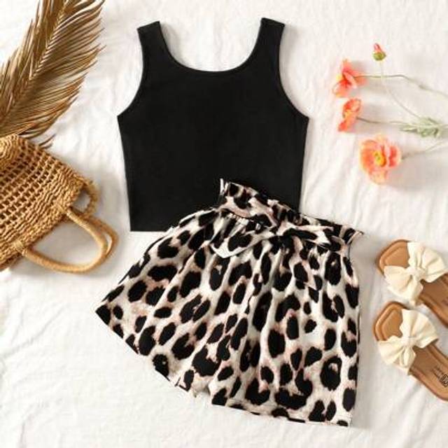 SHEIN Tween Girl Black Tank Top With Leopard Print And Paper Bag Shorts 2-Piece Set
